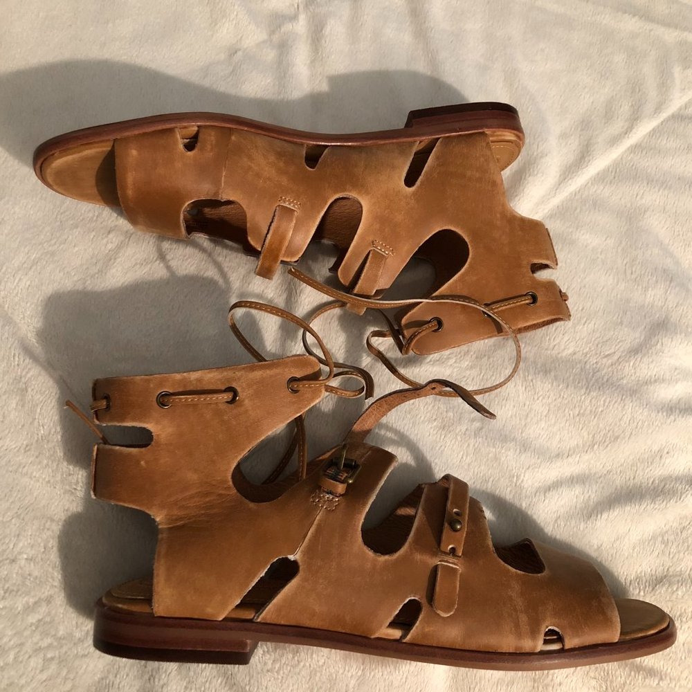 Corso Como Women's Tiki Flat Sandal